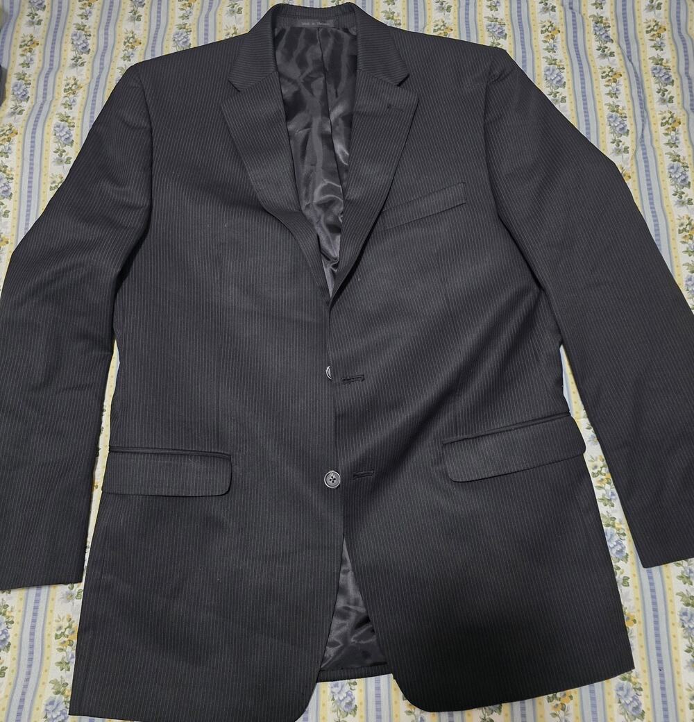 Chaps Blazer Jacket Men’s Size 44L Black Pinstripe Sport Coat Single Vent
